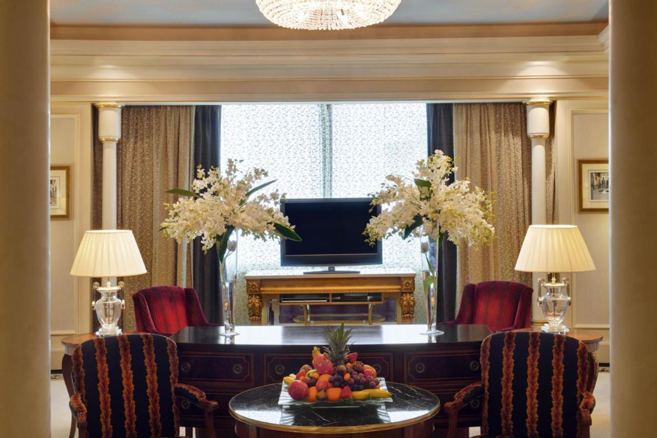 Moevenpick Hotel Al-Khubar Exteriér fotografie A living room at the Mandarin Oriental, Bangkok