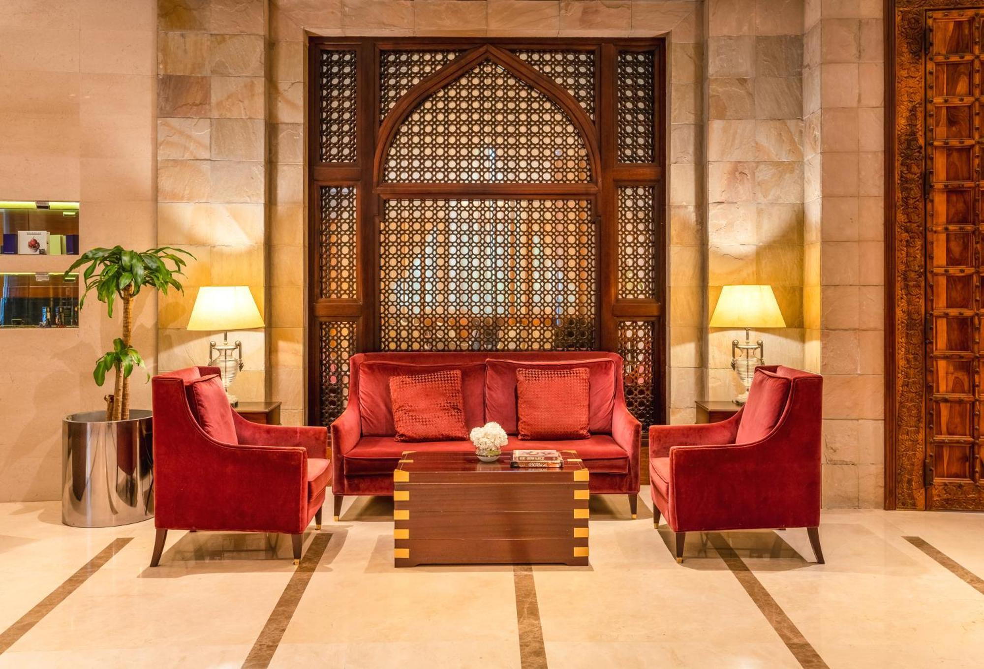 Moevenpick Hotel Al-Khubar Exteriér fotografie The lobby of the hotel