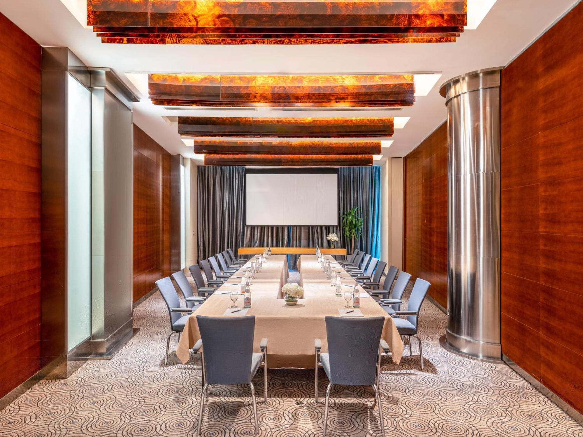 Moevenpick Hotel Al-Khubar Exteriér fotografie Meeting room